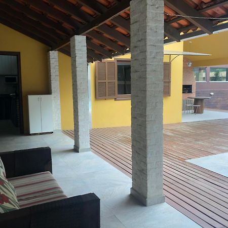 Linda Casa Com Piscina Em Bombinhas, Espaco Inteiro Екстериор снимка