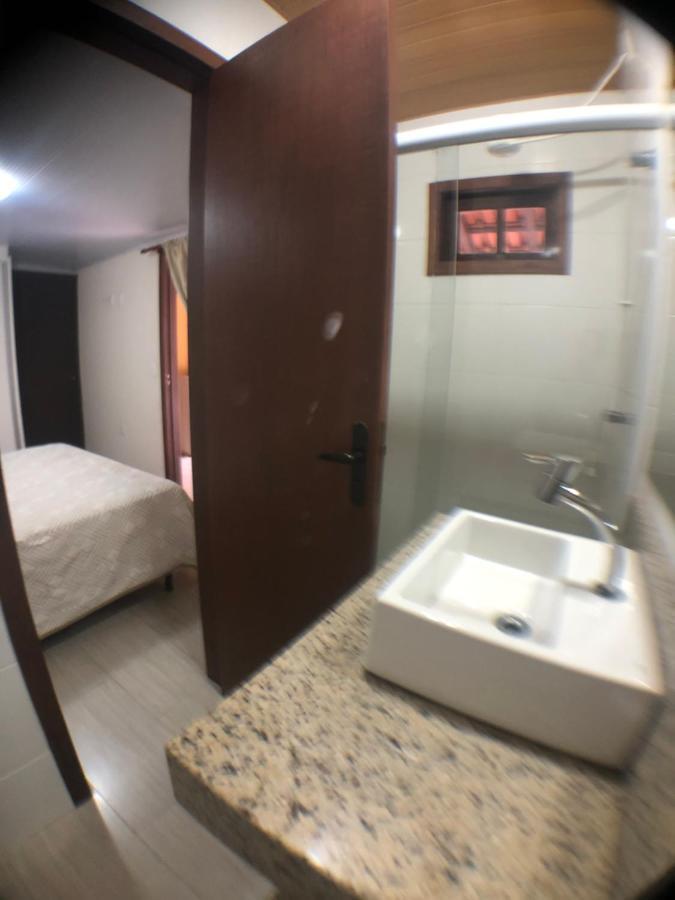 Linda Casa Com Piscina Em Bombinhas, Espaco Inteiro Екстериор снимка