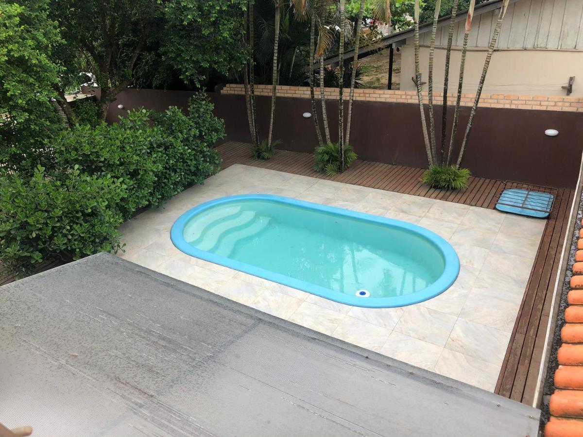 Linda Casa Com Piscina Em Bombinhas, Espaco Inteiro Екстериор снимка