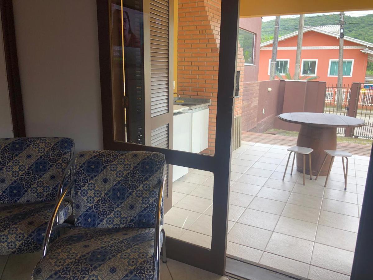 Linda Casa Com Piscina Em Bombinhas, Espaco Inteiro Екстериор снимка